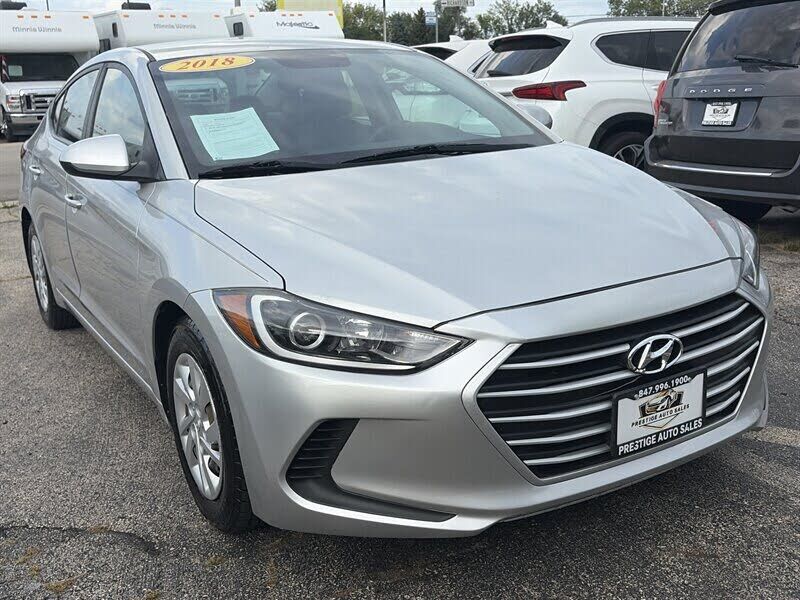 2018 HYUNDAI Elantra