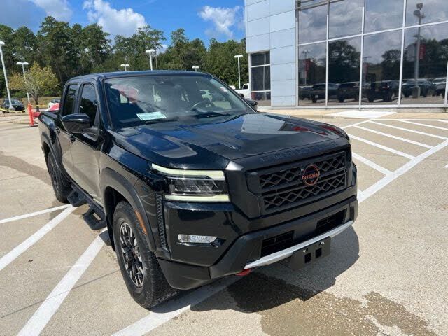 2023 NISSAN Frontier