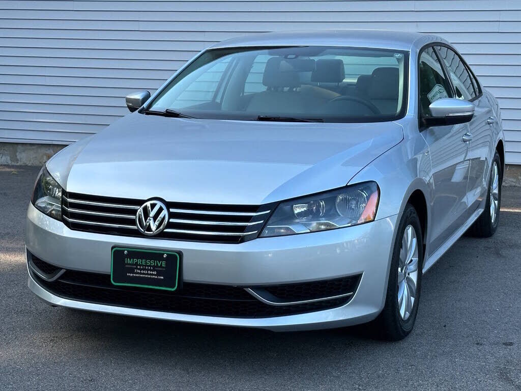 2015 VOLKSWAGEN Passat