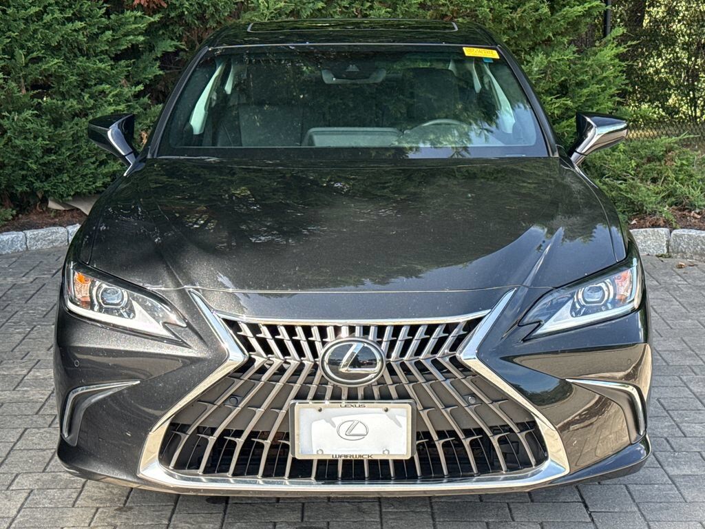2023 Lexus ES