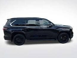 2016 TOYOTA Sequoia