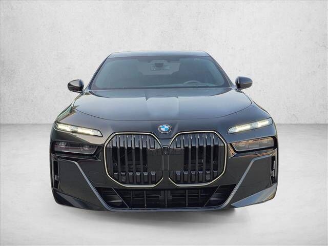 2025 BMW 760i