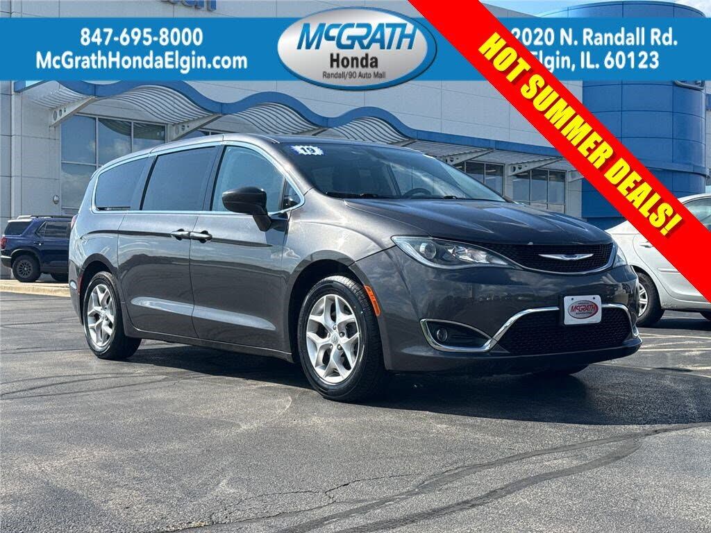 2019 CHRYSLER Pacifica