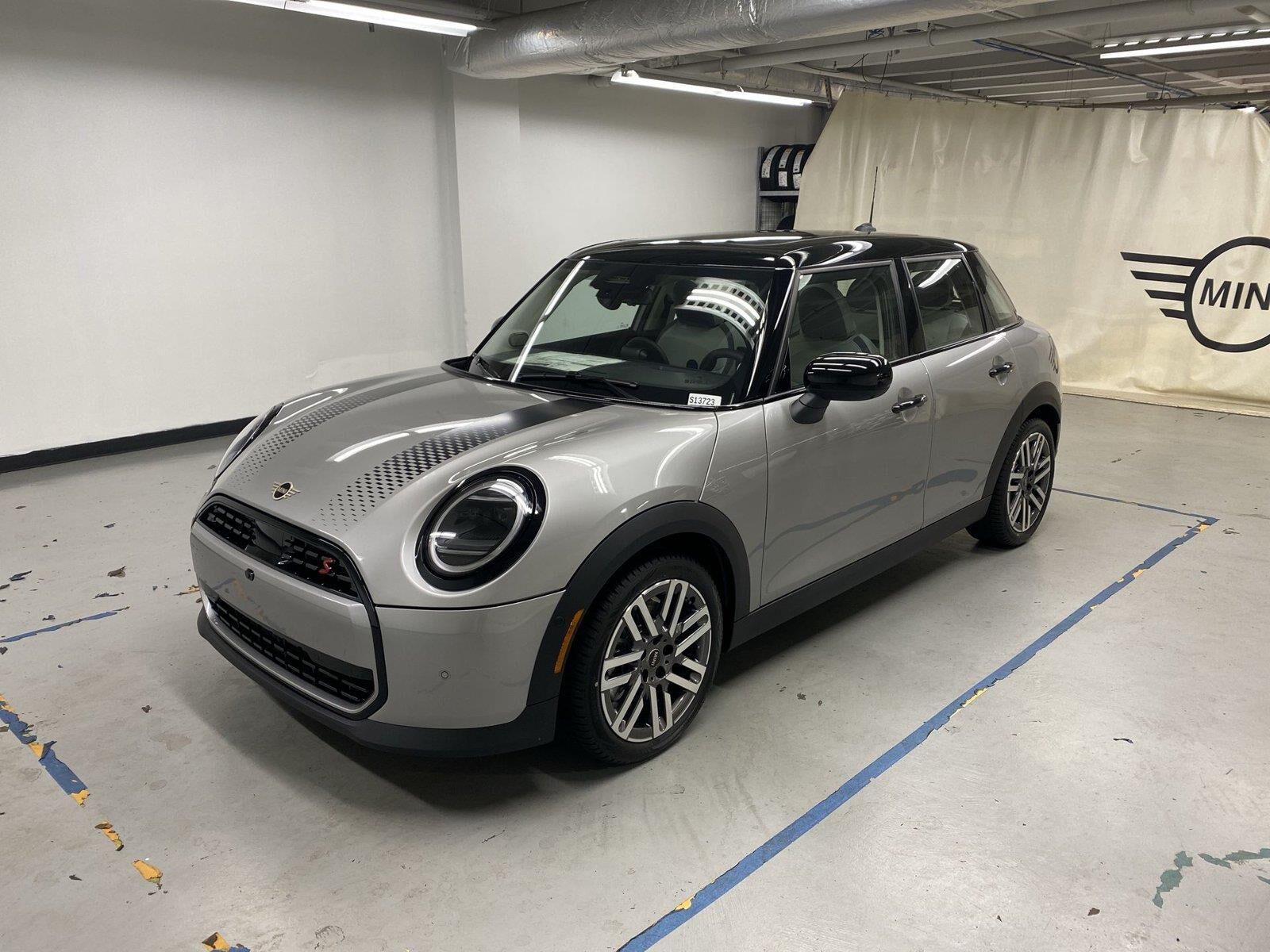 2027 MINI Hardtop