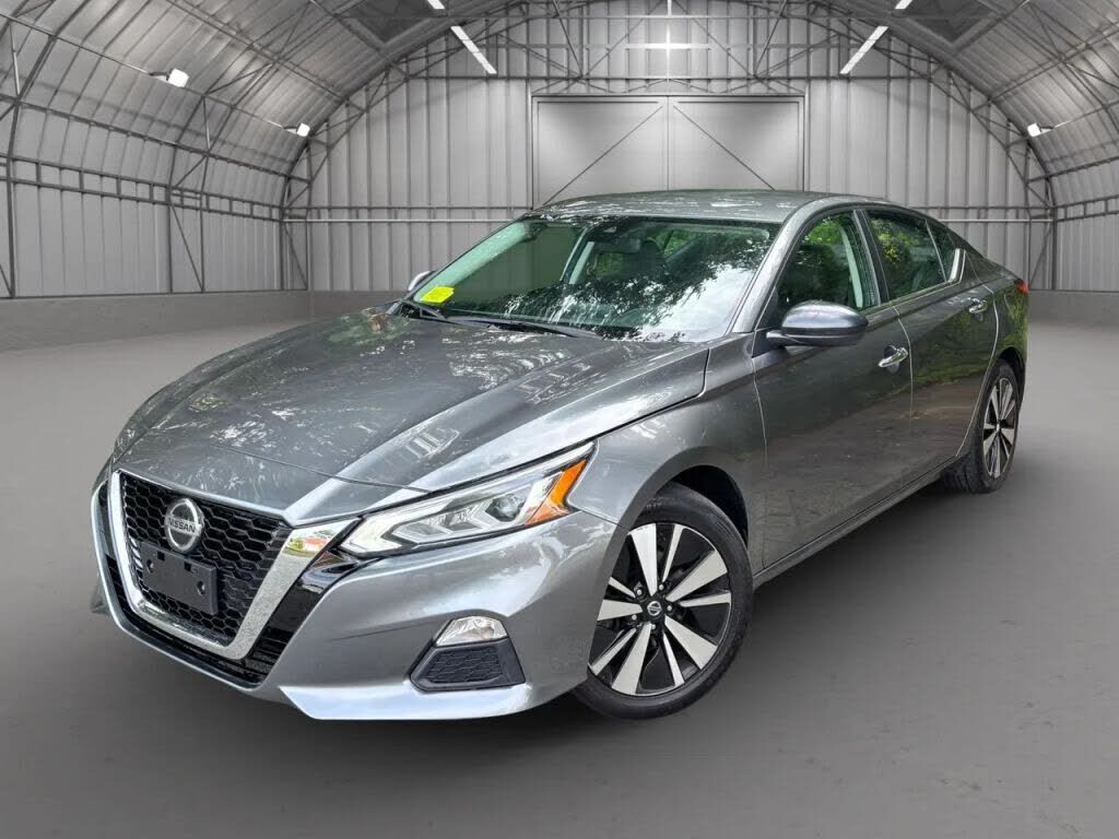 2022 NISSAN Altima