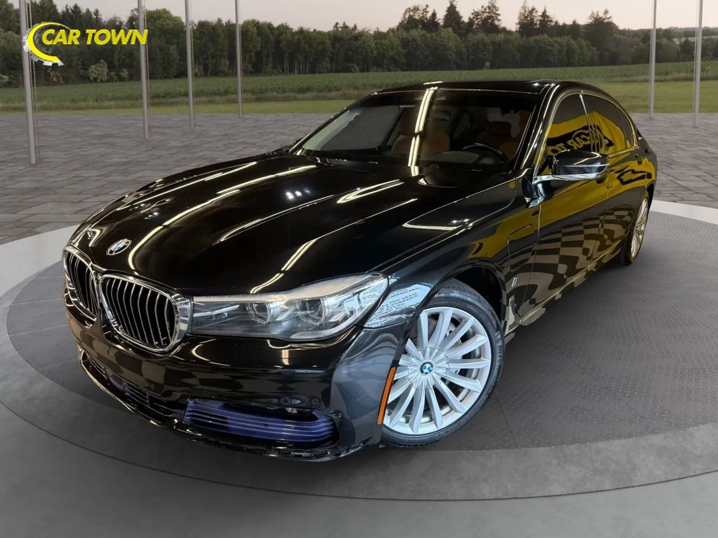 2017 BMW 740e