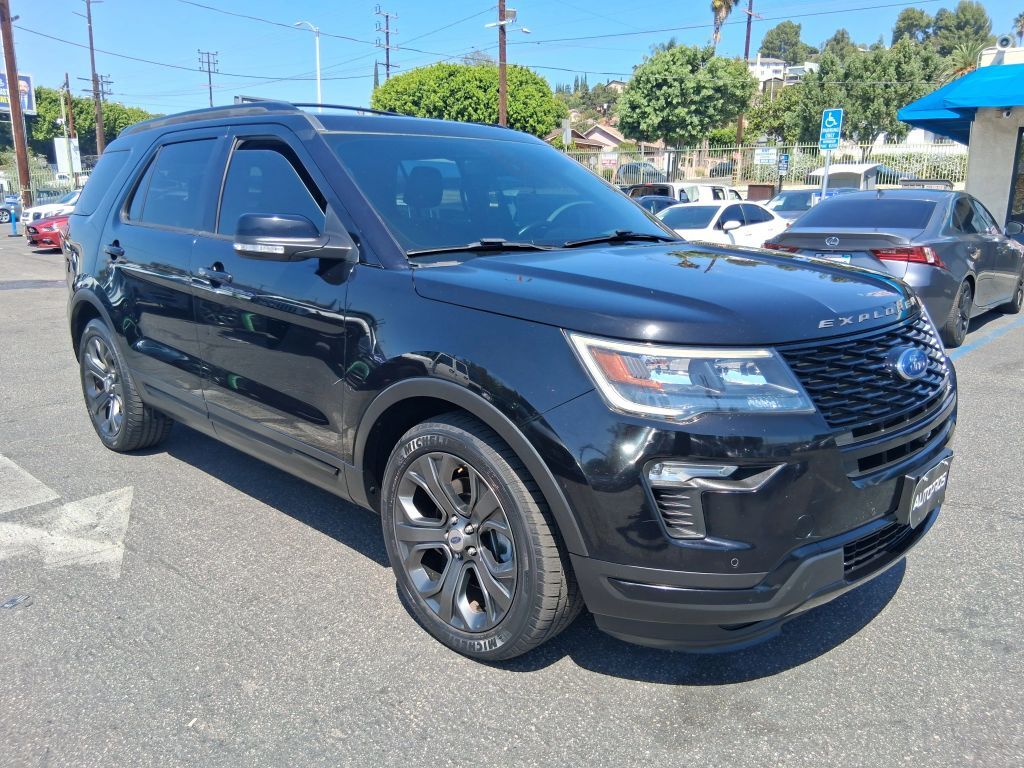 2018 FORD Explorer