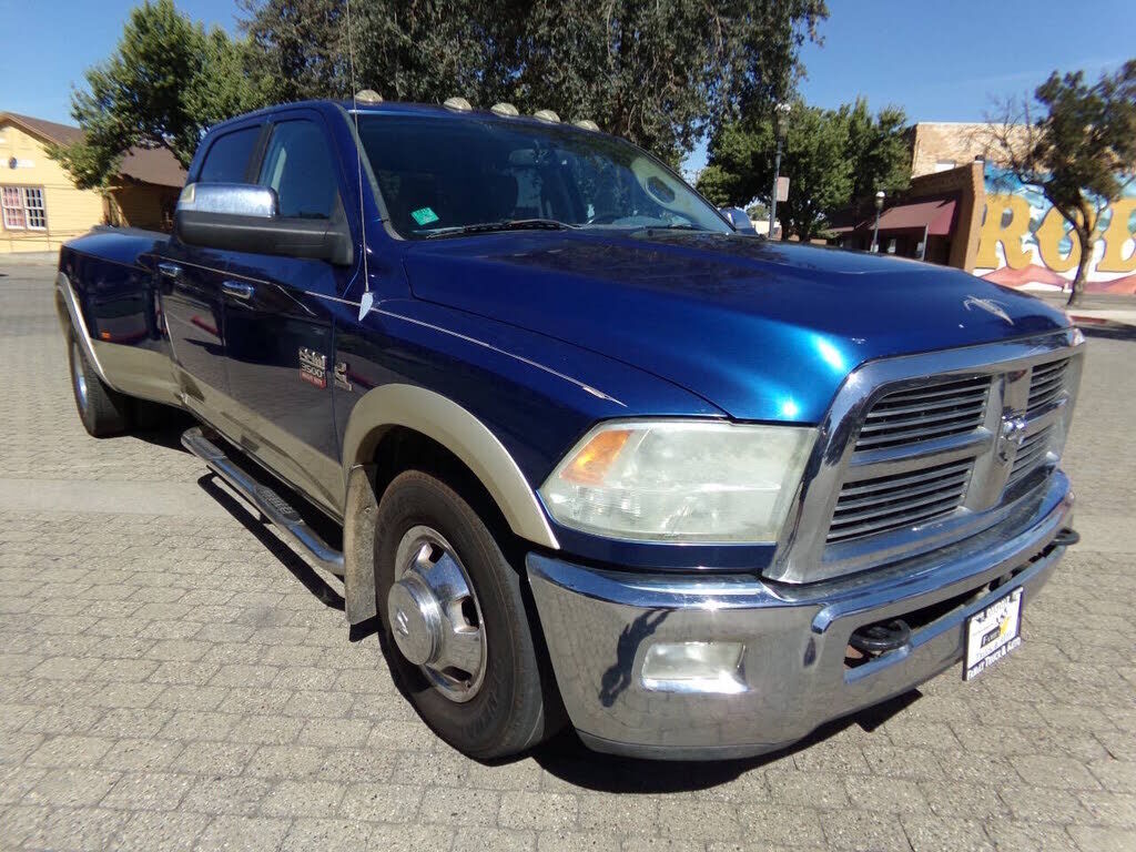 2011 DODGE Ram