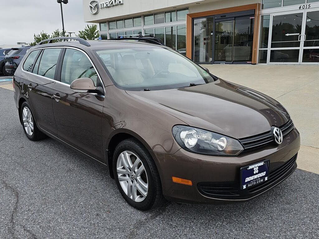 2011 VOLKSWAGEN Jetta Wagon