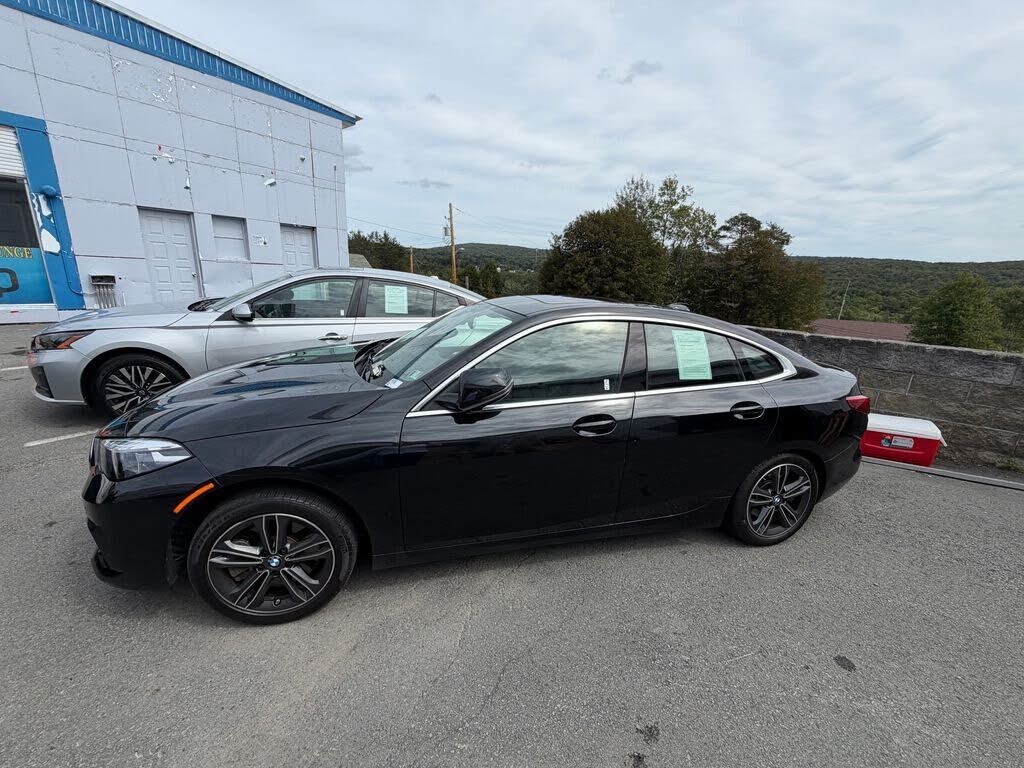 2023 BMW 228i