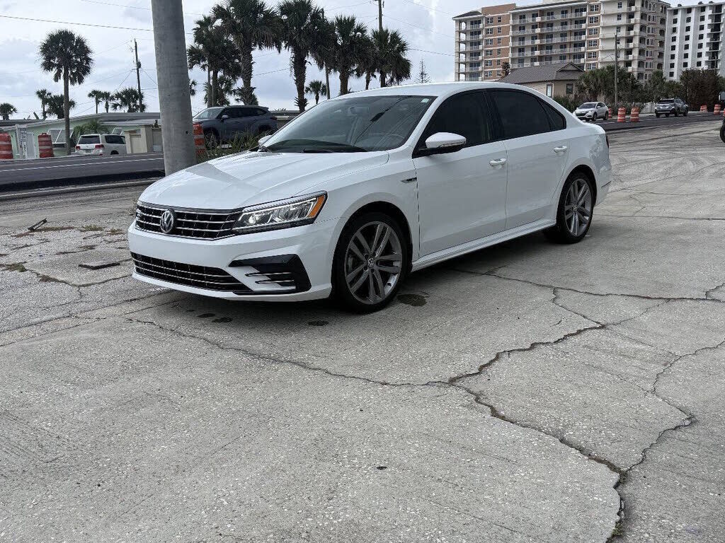 2018 VOLKSWAGEN Passat