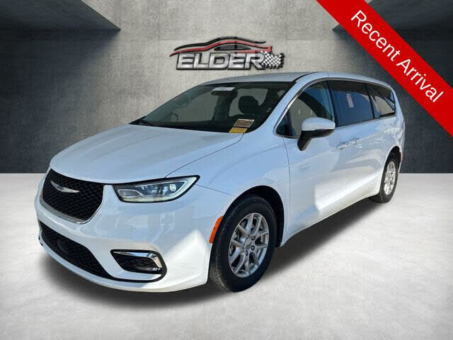 2023 CHRYSLER Pacifica