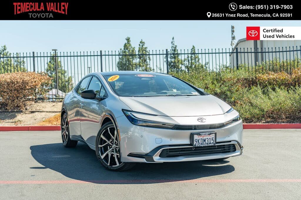 2024 TOYOTA Prius
