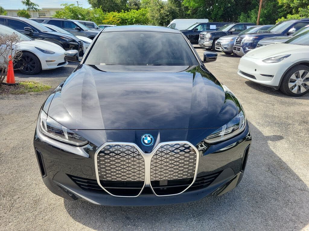 2025 BMW i4