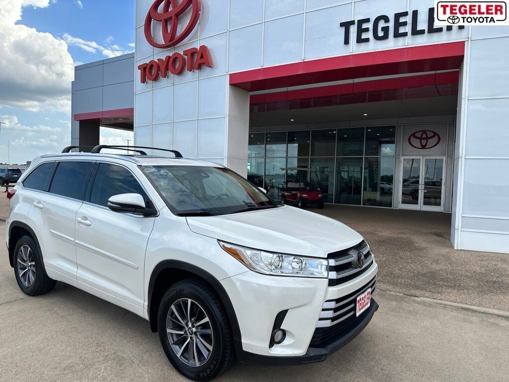 2018 TOYOTA Highlander