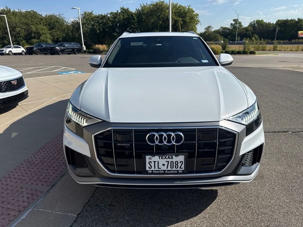 2023 Audi Q8