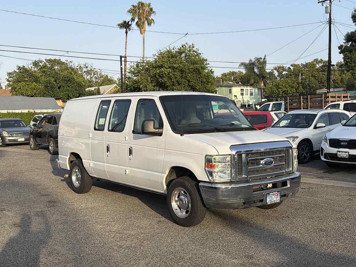 2012 FORD E-150