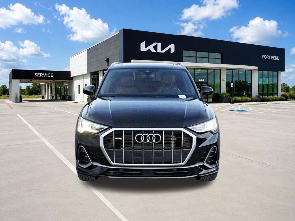 2022 Audi Q3