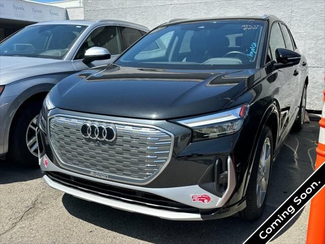 2023 AUDI Q4