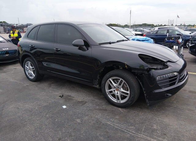 2013 PORSCHE Cayenne