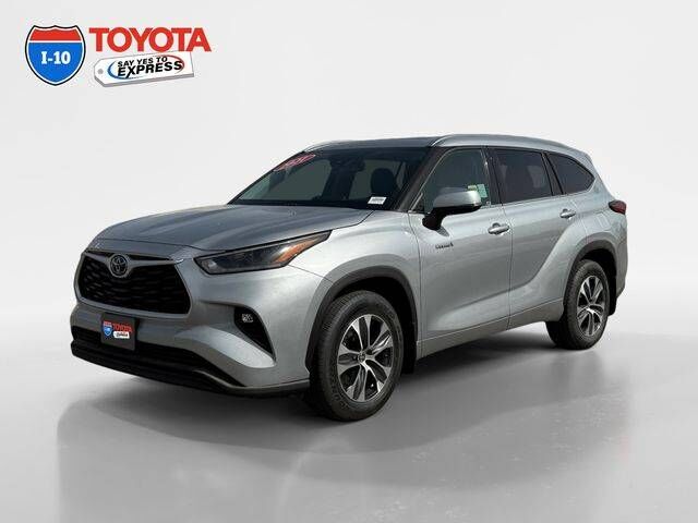 2021 TOYOTA Highlander