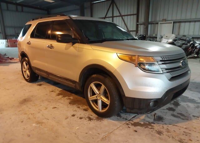 2013 FORD Explorer