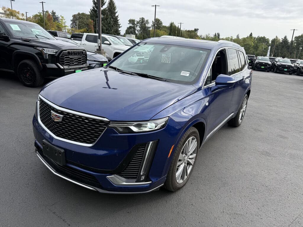 2025 CADILLAC XT6