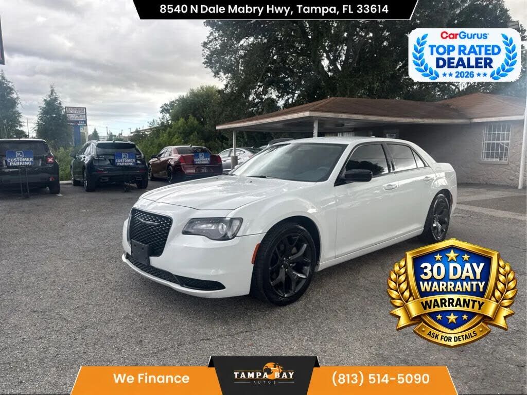 2023 CHRYSLER 300