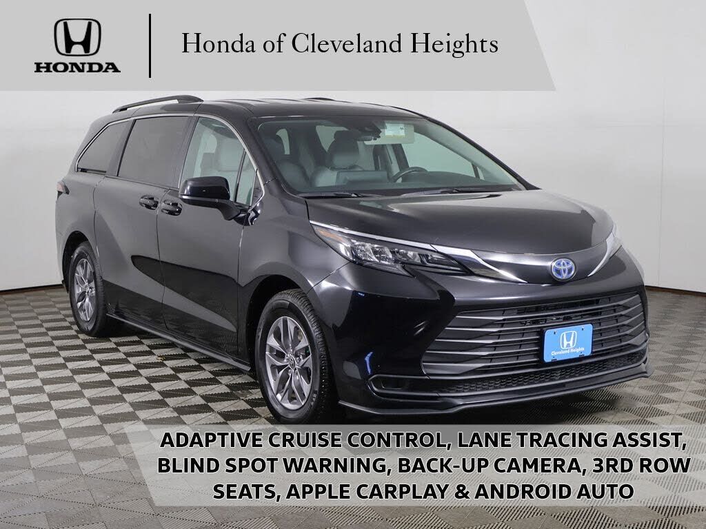 2024 TOYOTA Sienna