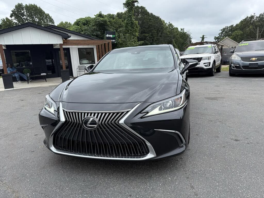 2020 Lexus ES