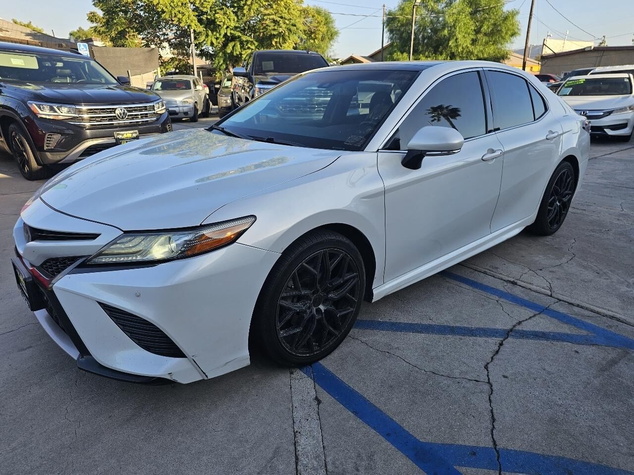2018 TOYOTA Camry