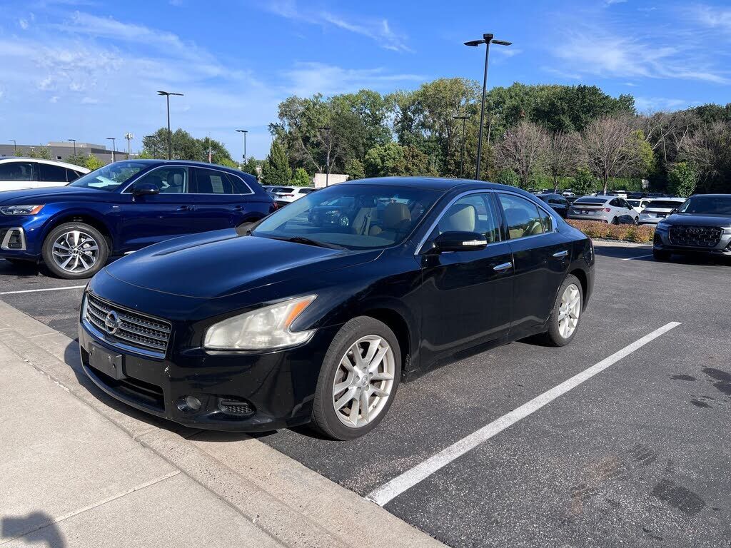 2011 NISSAN Maxima