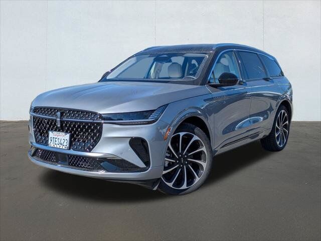 2025 LINCOLN Nautilus