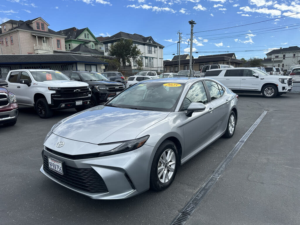 2025 TOYOTA Camry