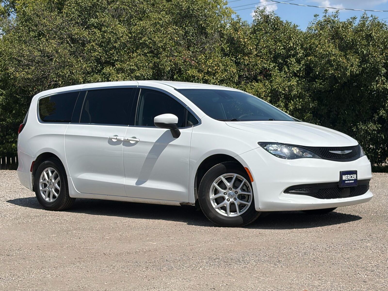 2023 CHRYSLER Voyager