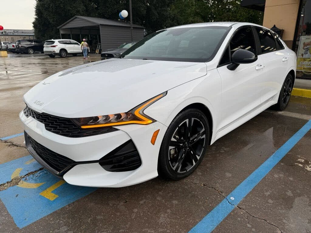 2022 KIA K5