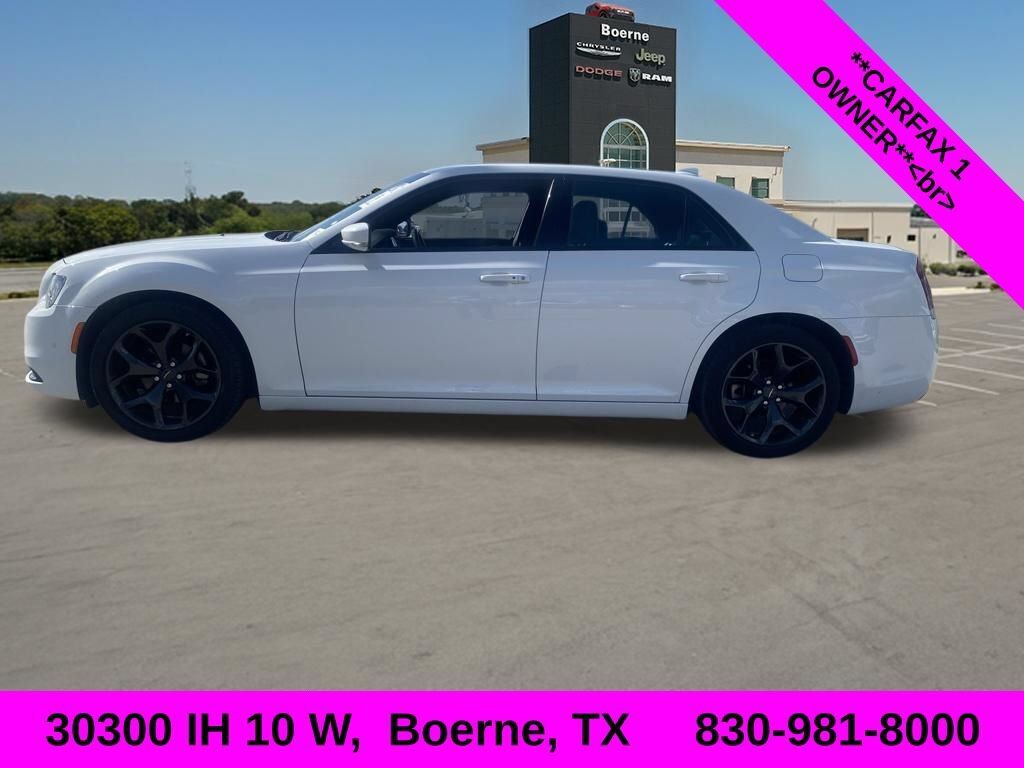 2023 CHRYSLER 300