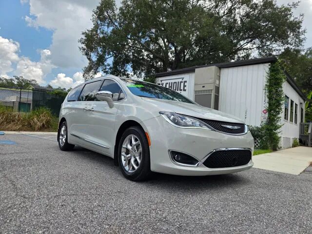 2017 CHRYSLER Pacifica