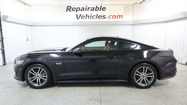 2017 FORD Mustang
