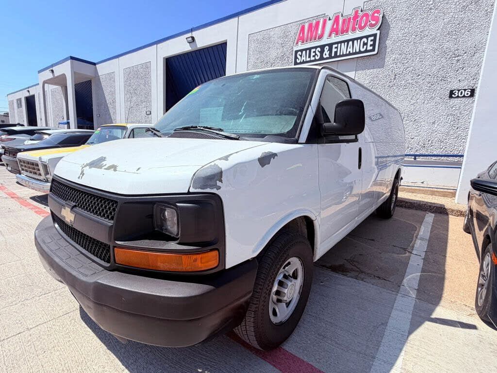 2013 CHEVROLET Express