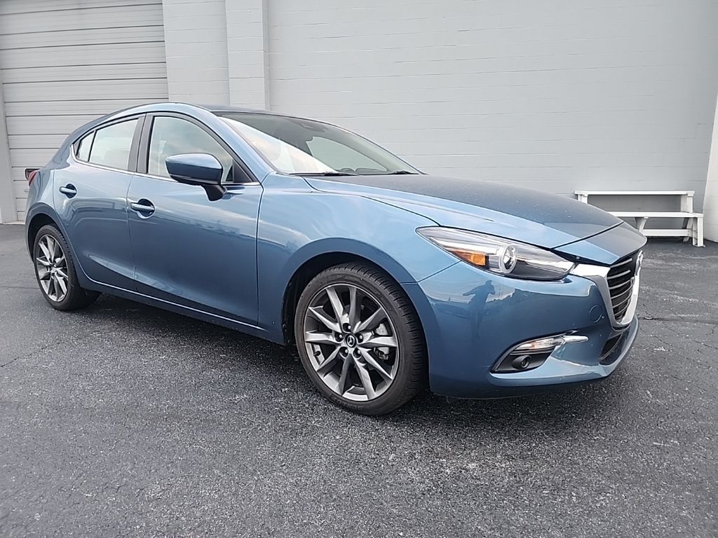 2018 MAZDA Mazda3