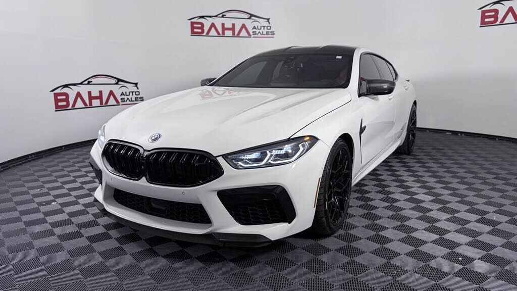 2023 BMW M8