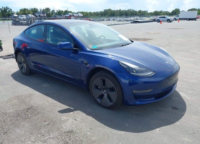 2021 TESLA Model 3