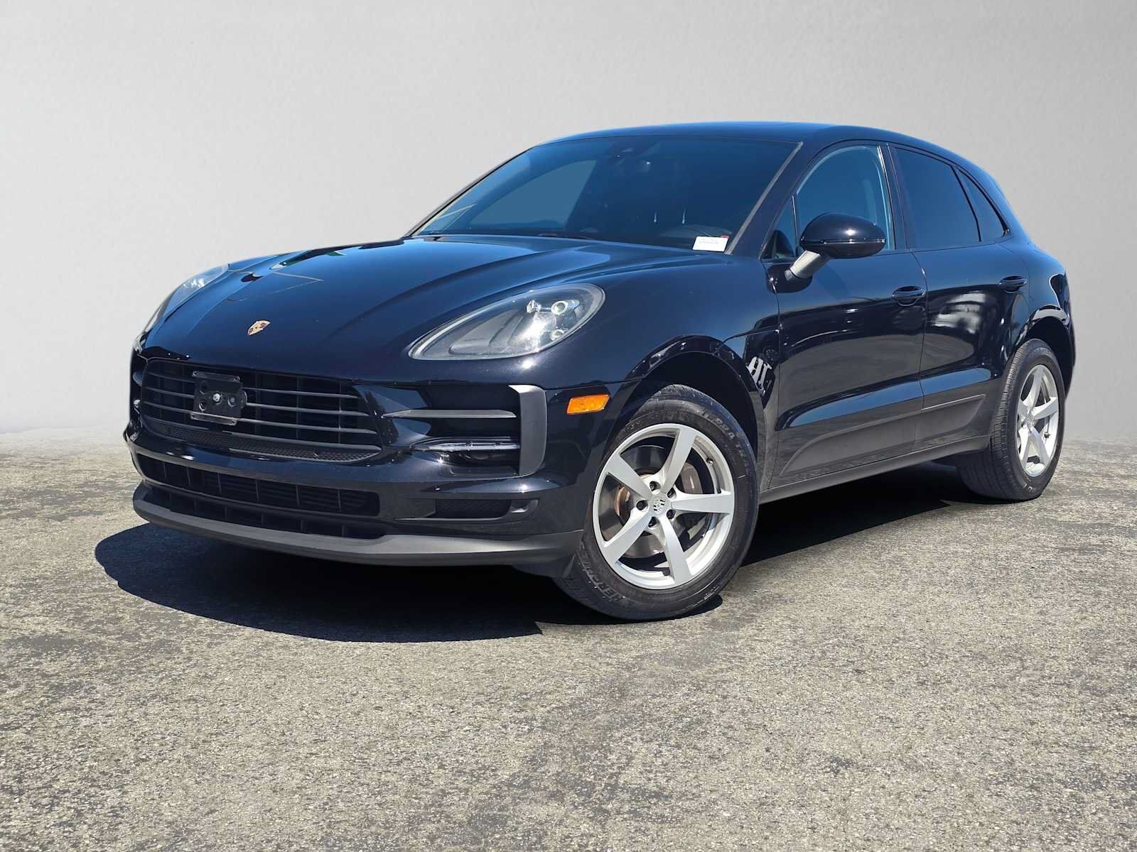 2019 PORSCHE Macan