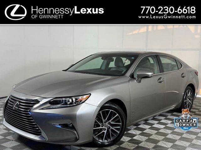 2018 LEXUS ES