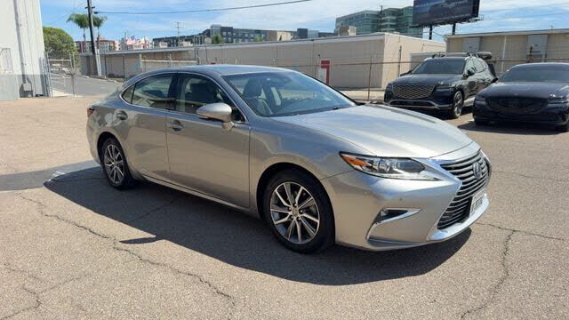 2018 Lexus ES