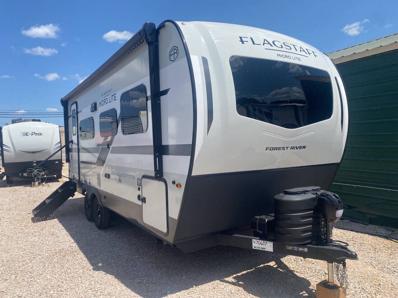 2027 FOREST RIVER Flagstaff Lite Weight Trailers