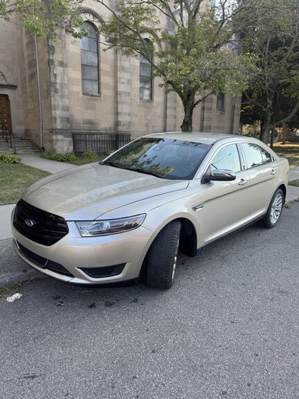 2018 FORD Taurus