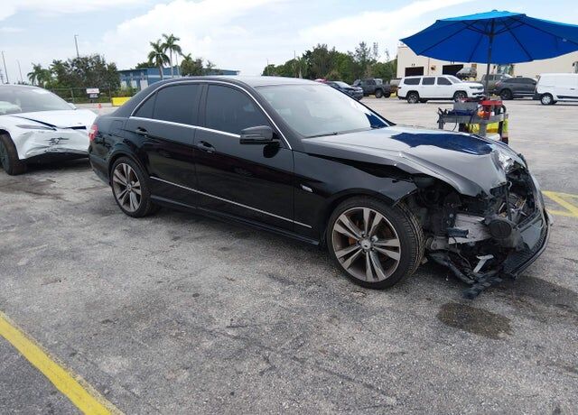 2012 MERCEDES-BENZ E-Class