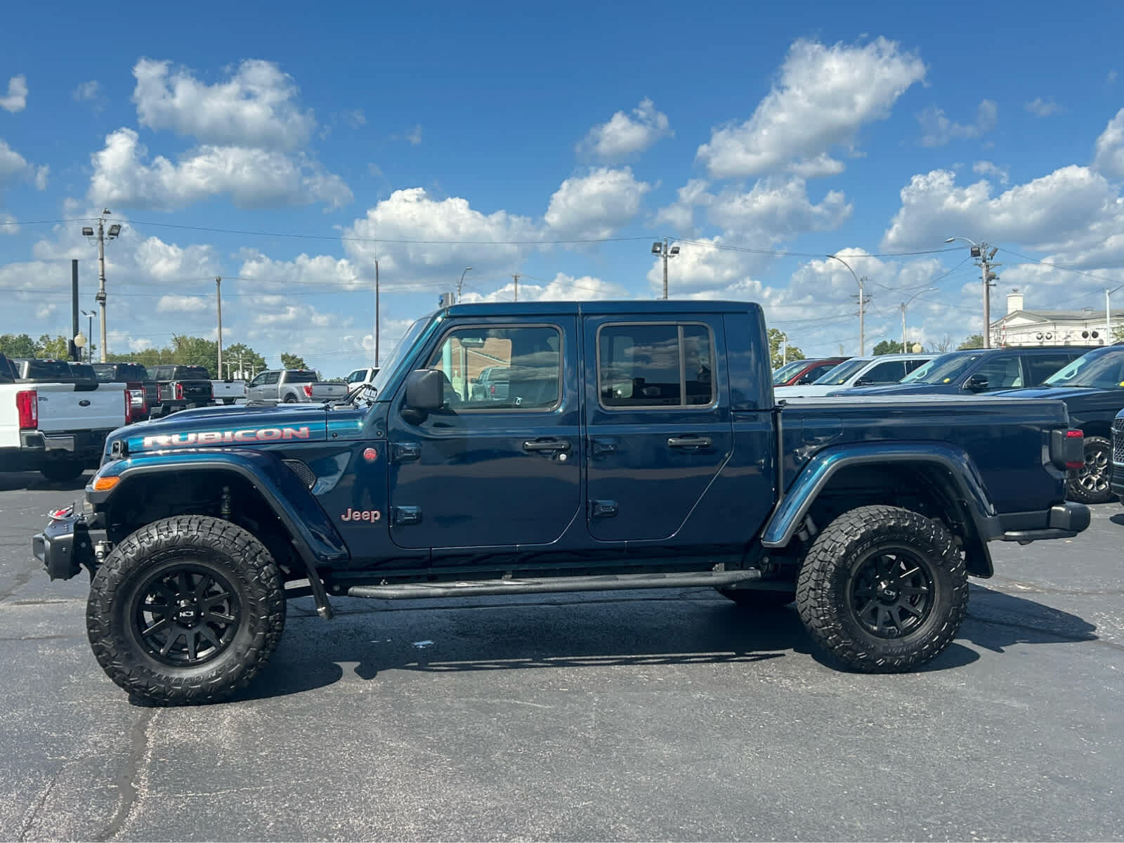 2025 JEEP Gladiator